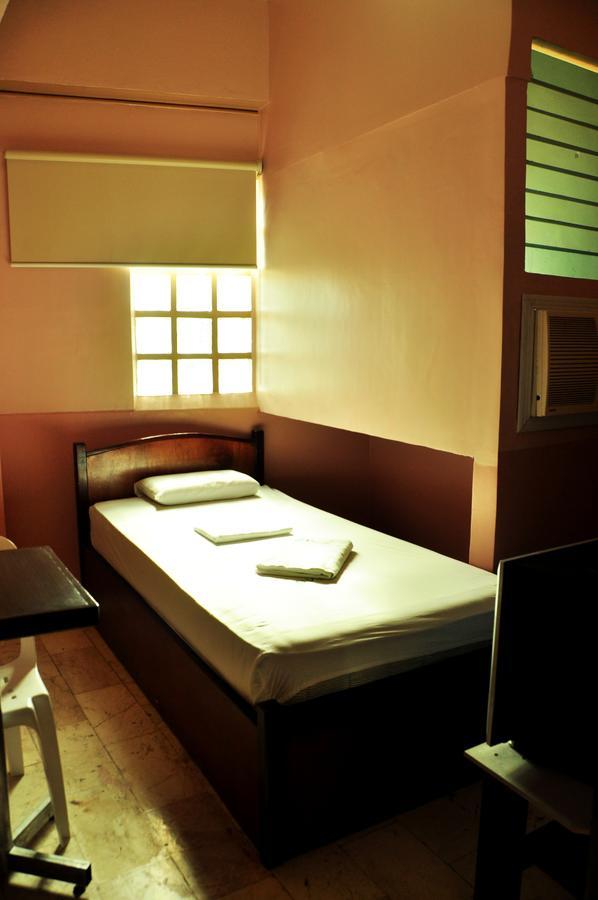 Gv Hotel - Talisay City Zewnętrze zdjęcie